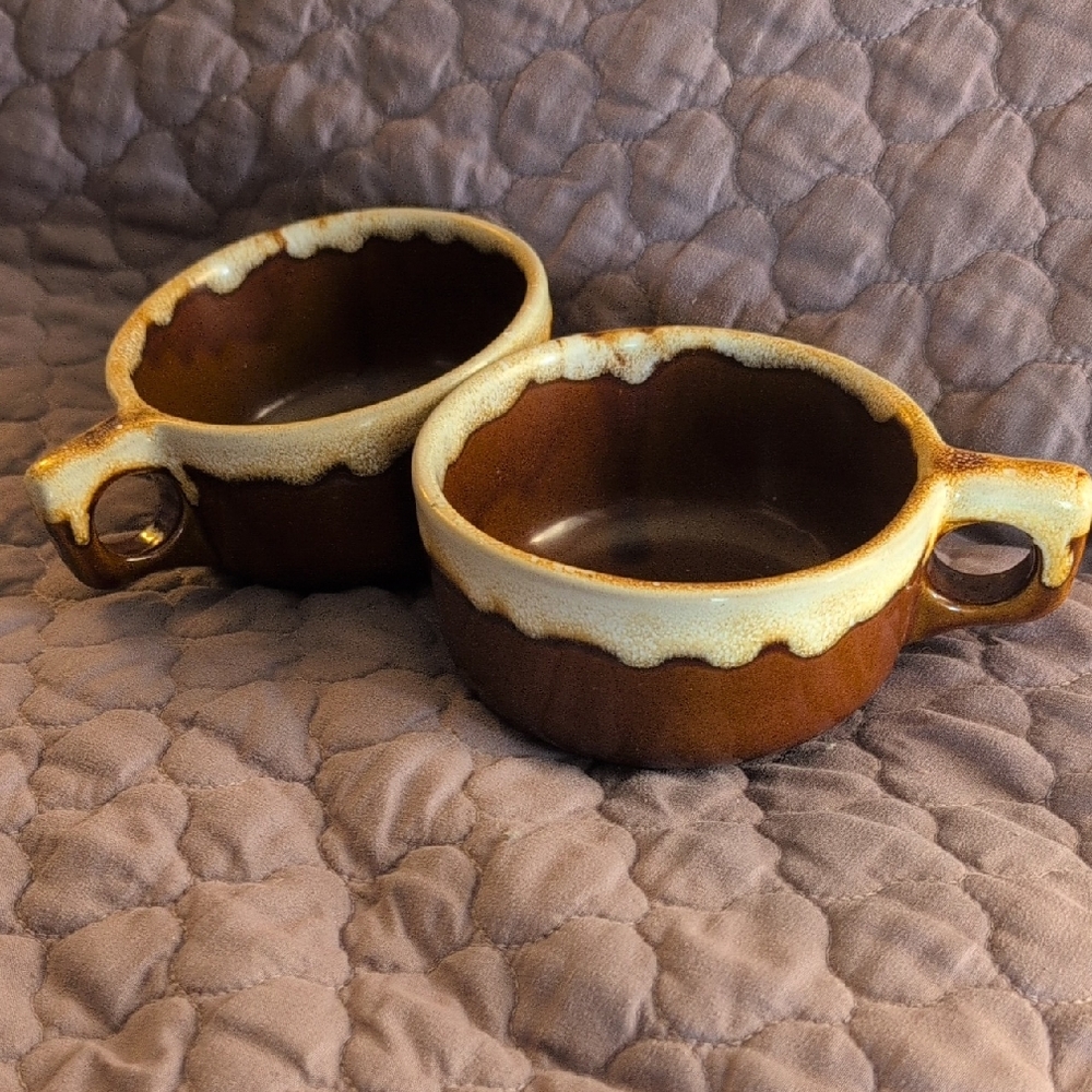 Set Of Two Monmouth Brown Western Stoneware Soup Or Chili Bowls